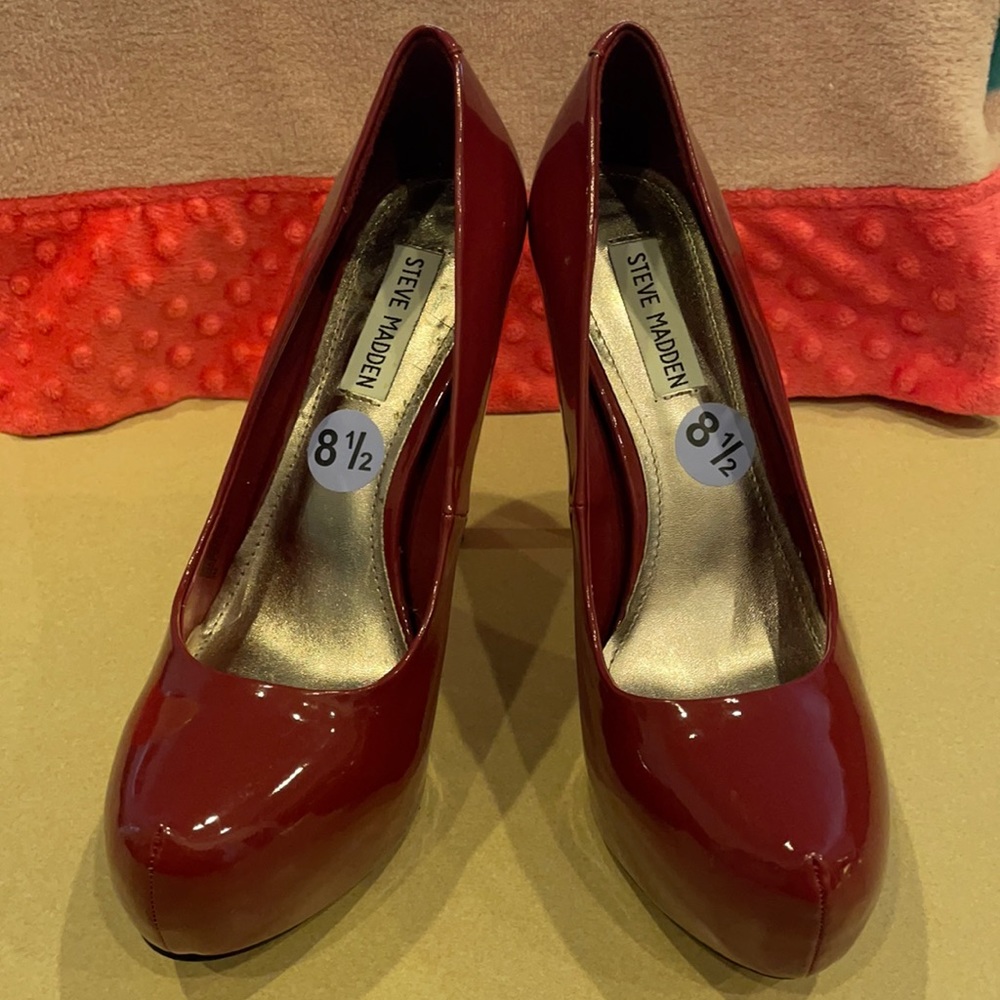 Red Steve Madden high heel shoes, Size 8 1/2